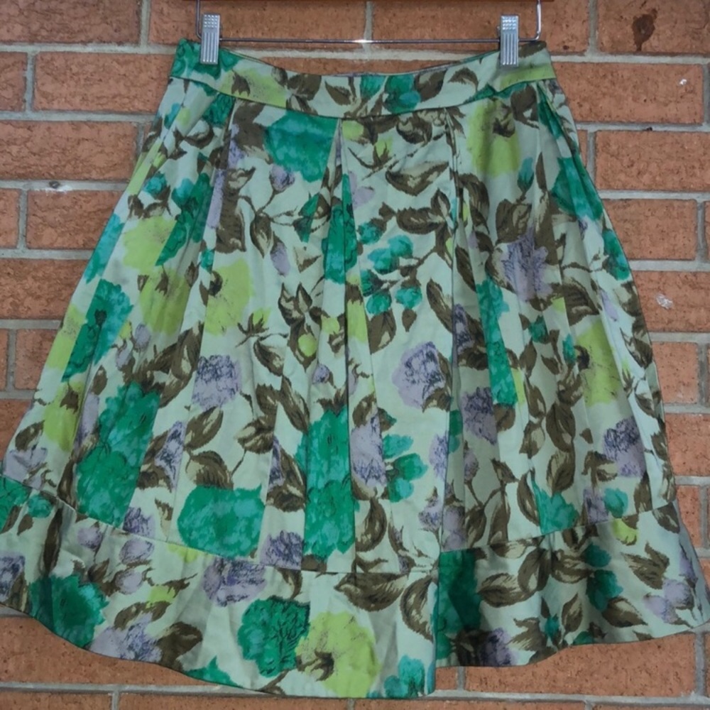 💚ANTHROPOLOGIE💚WINTER GREEN FLORAL SKIRT💚 - Picture 3 of 7